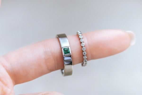 BERTOLLE || half-eternity bezel diamond band