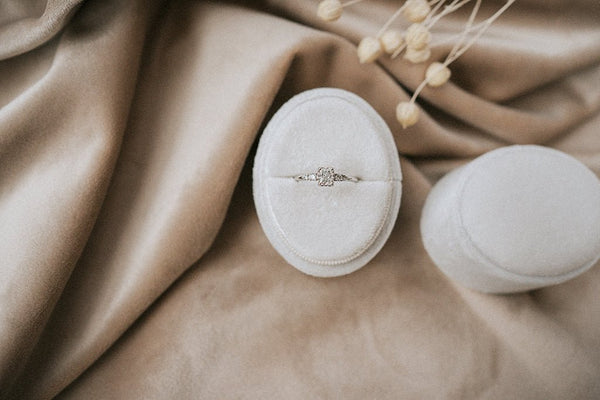 DUTOT || cushion diamond ring