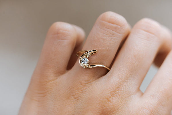 LAVANDOU || aquamarine gold wave ring