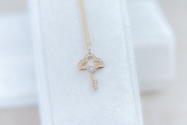 Magic diamond key