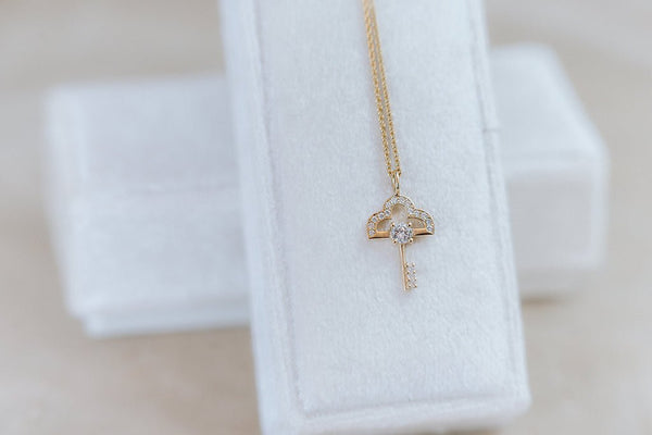 Magic diamond key