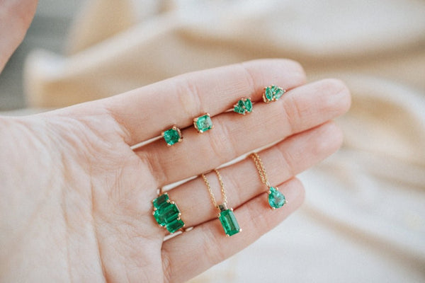 PETAL emerald earrings
