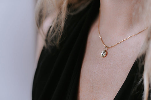 TOTES || 0.25ct round diamond gold necklace