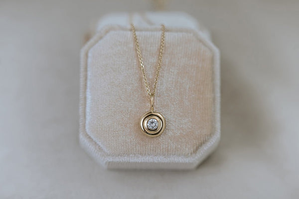 TOTES || 0.25ct round diamond gold necklace