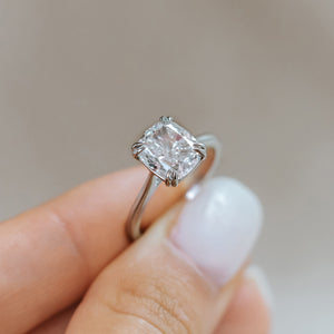 Why do we work only with natural diamonds at LOFT.bijoux?