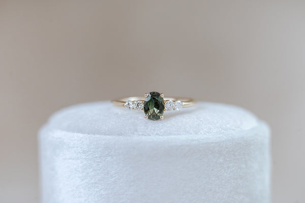 LANDEN || 1ct oval green sapphire and diamonds ring