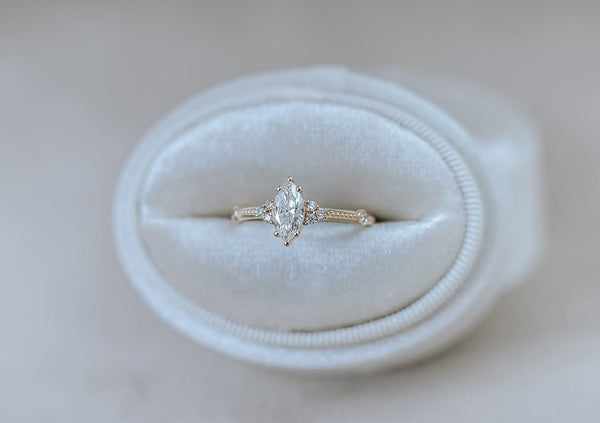 ANDENNE || marquise diamond ring - LOFT.bijoux || Custom jewelry & wedding rings / Bijoux sur mesure & bagues de mariage || Montreal