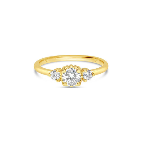 ARIA || 0.3ct central diamond ring in 14k yellow gold - LOFT.bijoux || Custom jewelry & wedding rings / Bijoux sur mesure & bagues de mariage || Montreal