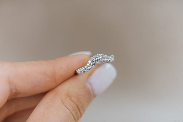 BEARN || double wave diamond wedding band - LOFT.bijoux || Custom jewelry & wedding rings / Bijoux sur mesure & bagues de mariage || Montreal
