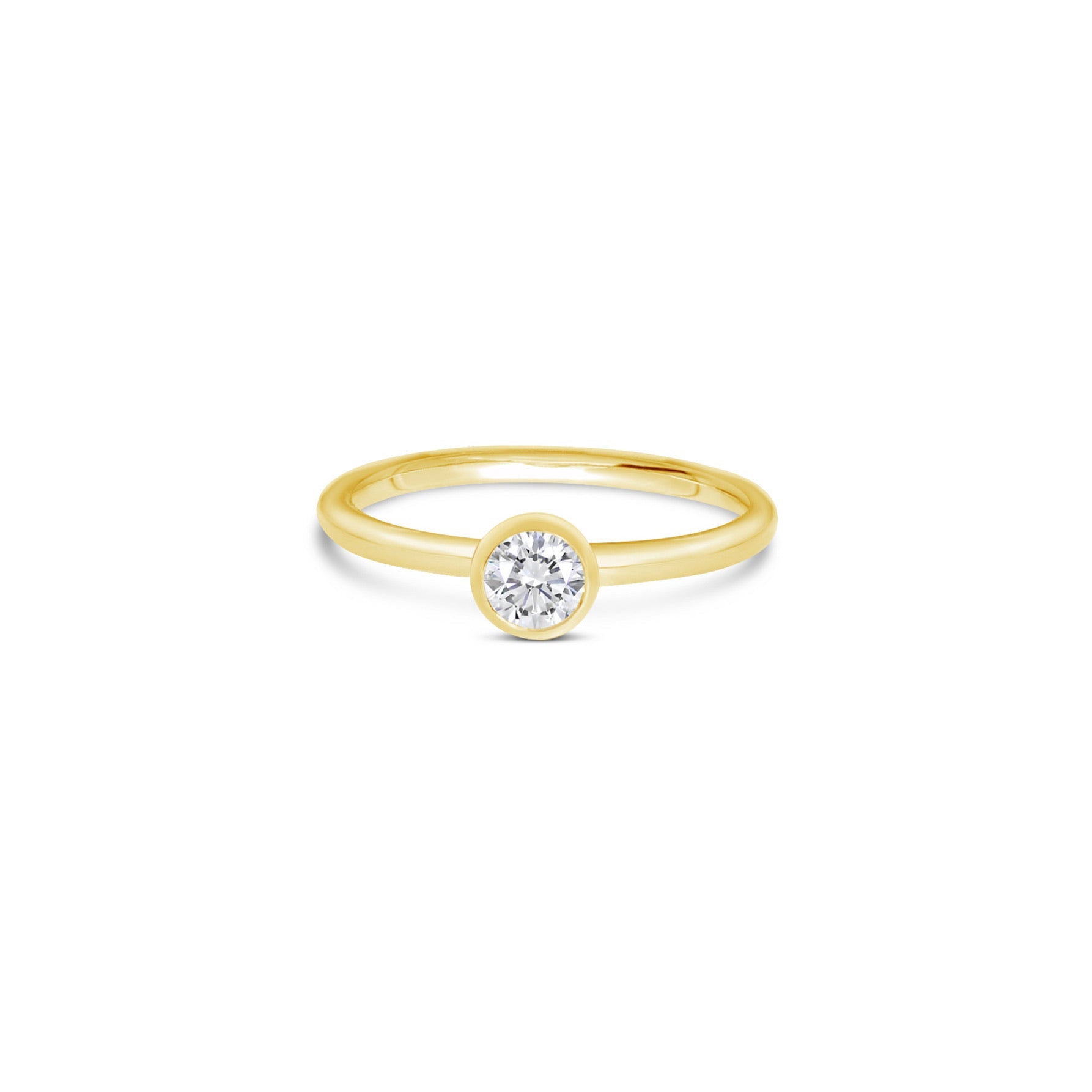 CREOLA bezel diamond ring - LOFT.bijoux || Custom jewelry & wedding rings / Bijoux sur mesure & bagues de mariage || Montreal