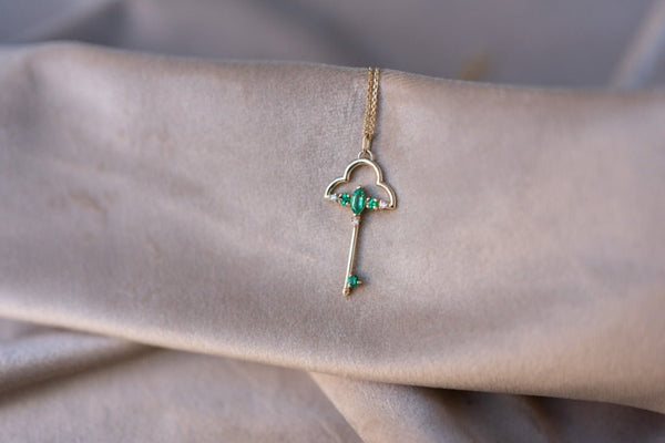 Emerald and diamond magic key 9