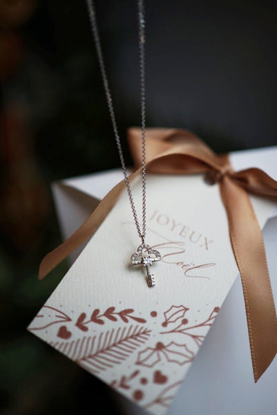 Magic diamond key - LOFT.bijoux || Custom jewelry & wedding rings / Bijoux sur mesure & bagues de mariage || Montreal