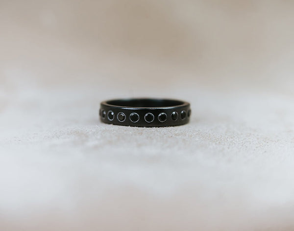 NIOBI || black niobium ring with black diamonds