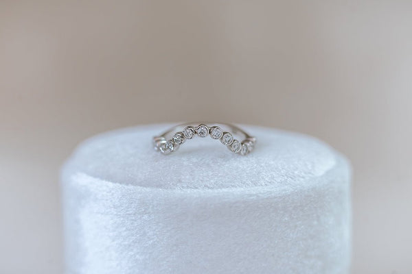 RODEZ || wave wedding diamond band - LOFT.bijoux || Custom jewelry & wedding rings / Bijoux sur mesure & bagues de mariage || Montreal