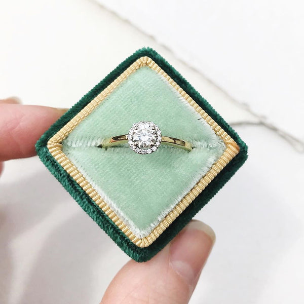 SOLEIL halo dIamond ring - LOFT.bijoux || Custom jewelry & wedding rings / Bijoux sur mesure & bagues de mariage || Montreal