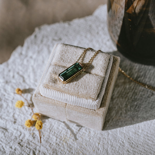 VERDE gold necklace with green tourmaline