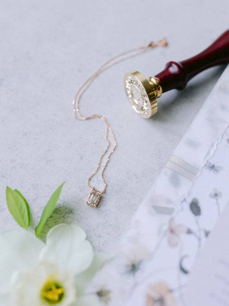 WONDERLAND || Peach tourmaline necklace - LOFT.bijoux || Custom jewelry & wedding rings / Bijoux sur mesure & bagues de mariage || Montreal